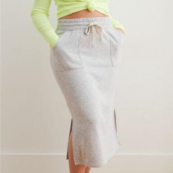 American Eagle Outfitters Dresses & Skirts - American Eagle Sunday Soft Gray Midi Drawstring Waist Skirt Sz XS